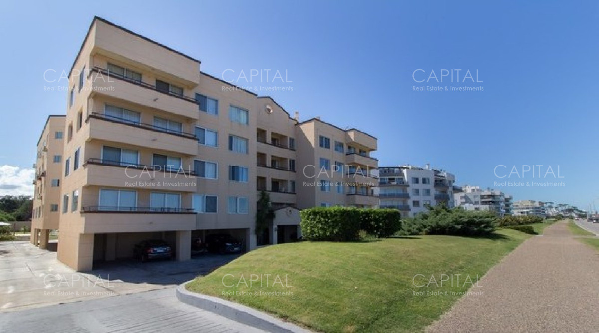 Apartamento ID.25811 - Apartamento en Venta Playa Mansa, Punta del Este Primera Linea