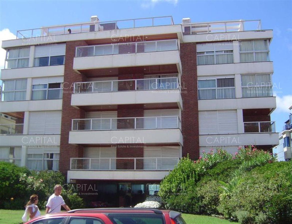 Apartamento ID.26814 - Excelente apartamento en la península con vista al mar - 3 dormitorios!