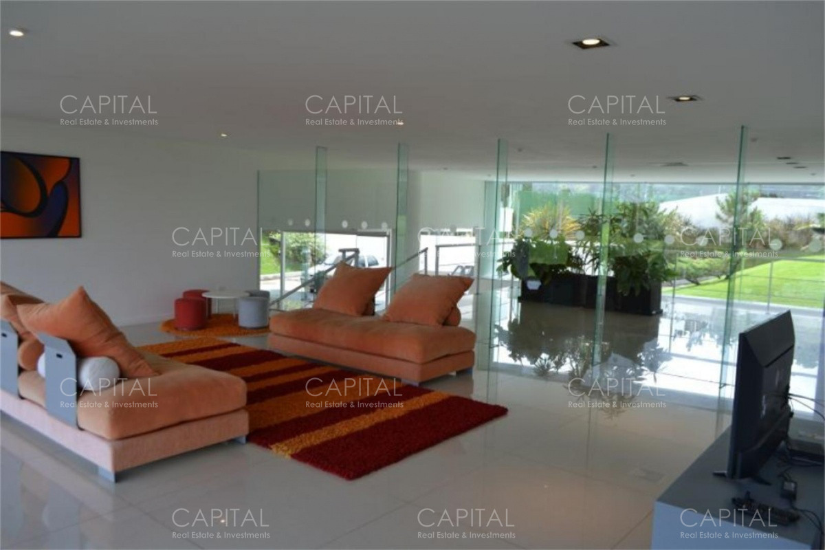 Apartamento ID.33175 - Espectacular Apartamento en alquiler Primera linea playa Brava