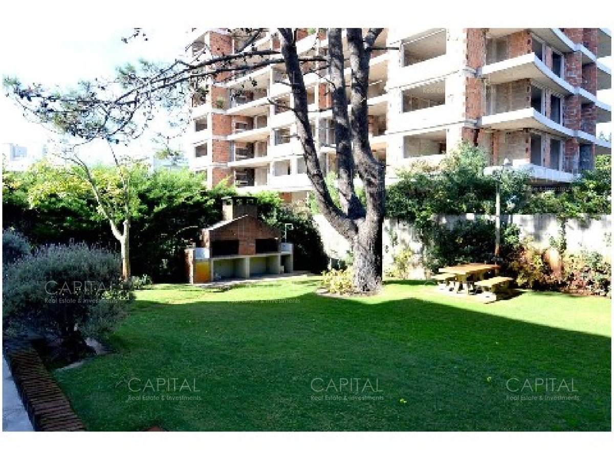 Apartamento ID.26682 - Apartamento 2 dormitorios en Venta - Playa Brava Punta del Este