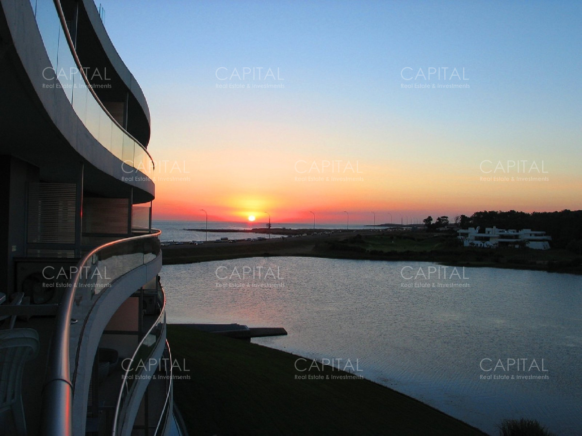 Apartamento ID.36205 - Apartamento en Venta de Tres Dormitorios en Laguna del Diario Punta del Este