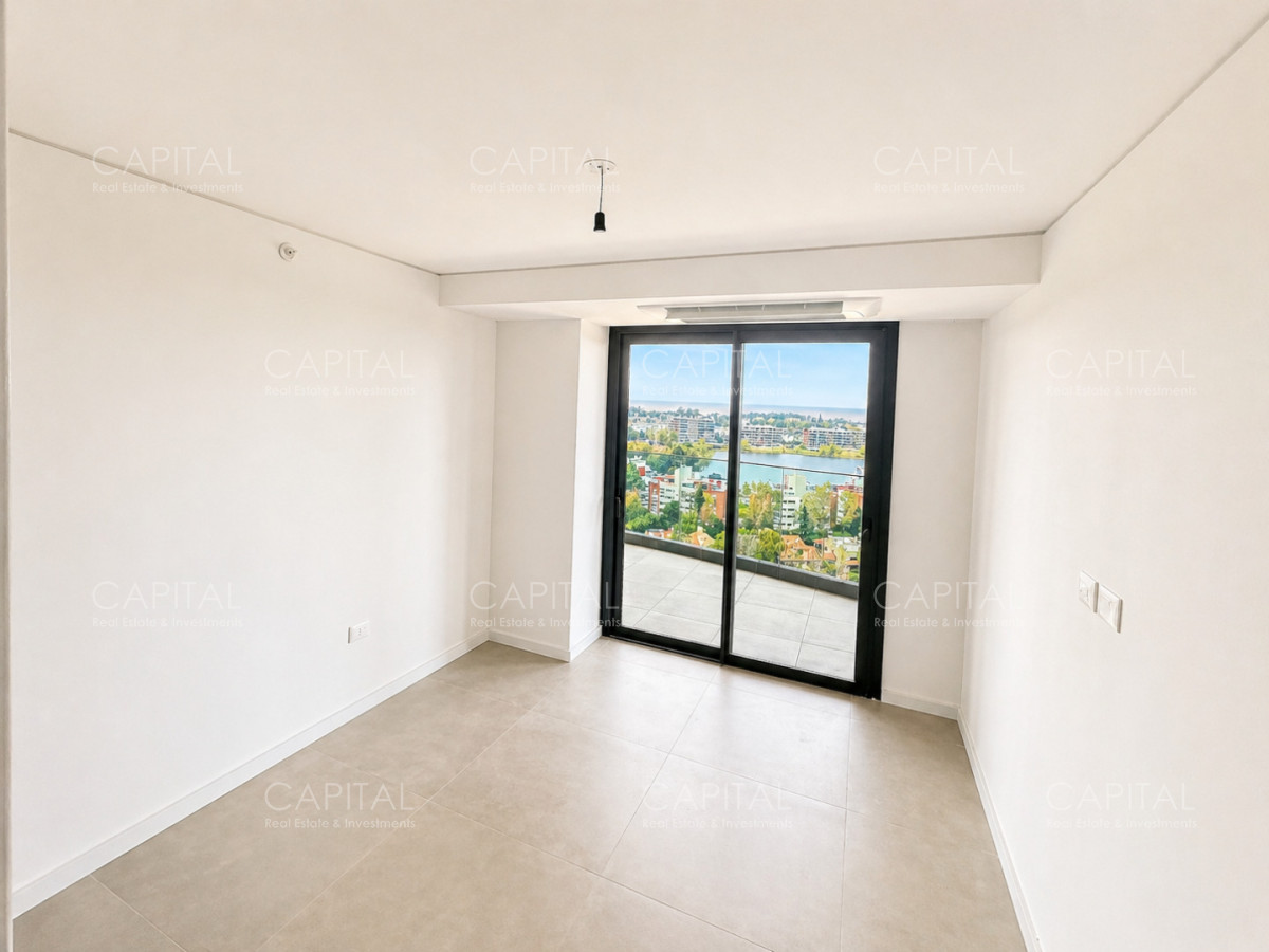 Apartamento ID.40103 - Penthouse en Carrasco | Piscina privada, solárium y doble parrillero