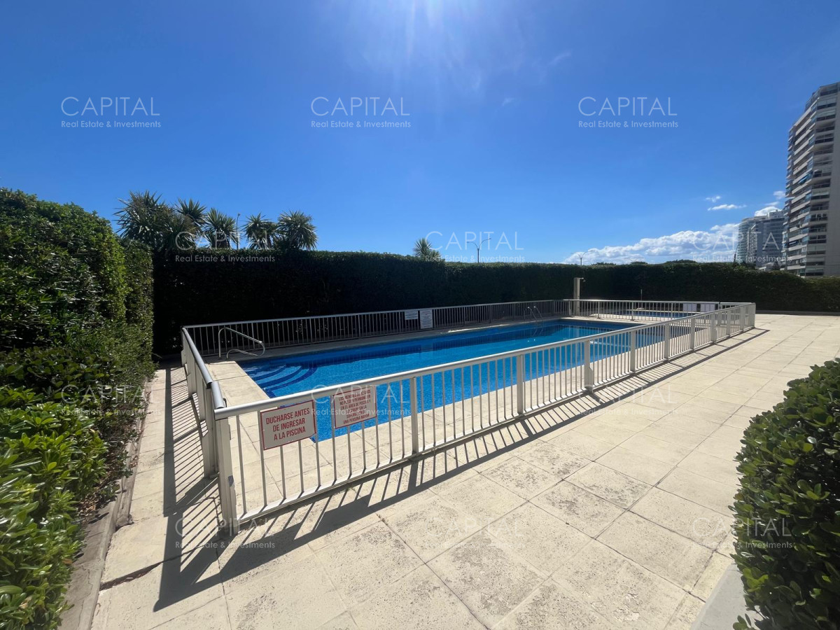 Apartamento ID.38452 - Apartamento en venta en Playa Mansa Punta del Este 