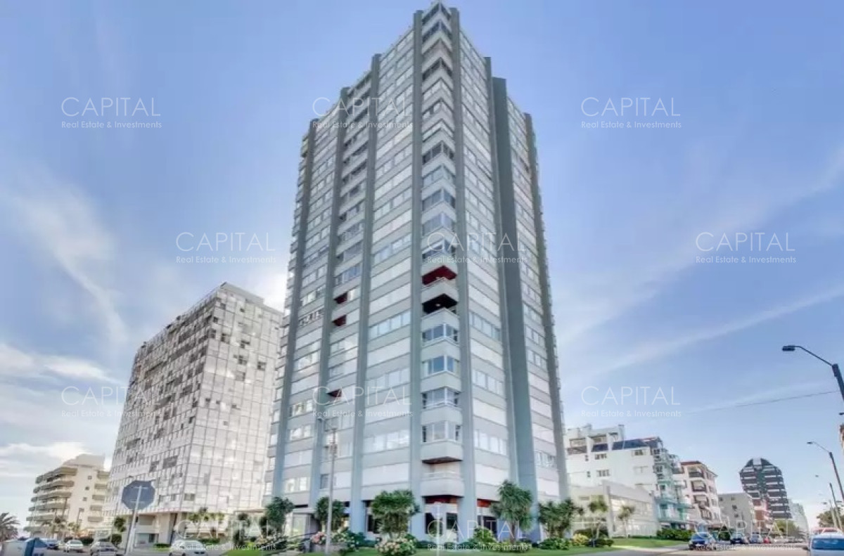 Apartamento ID.25978 - Muy lindo apartamento de tres dormitorios con vista a la Brava en venta