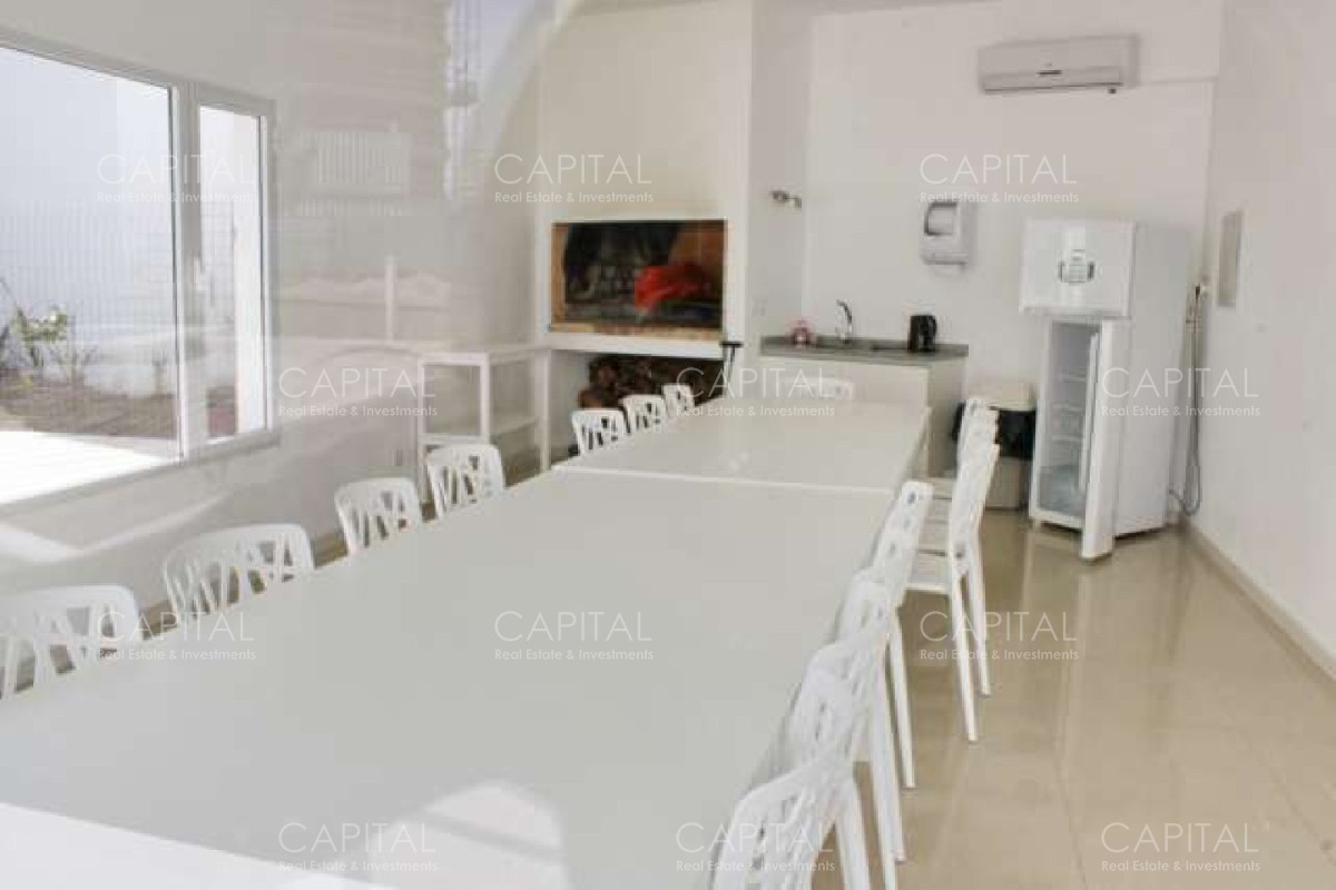 Apartamento ID.32420 - Venta departamento tres dormitorios terraza amplia con parrillero a metros Playa Brava