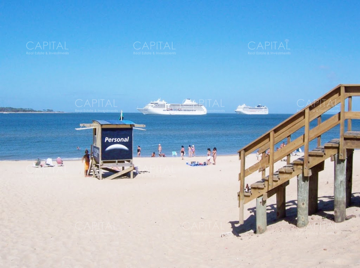 Apartamento ID.33219 - Venta Departamento Tres Ambientes Playa Mansa Punta del Este