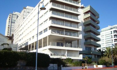 Departamento en Punta del Este Frente al Puerto