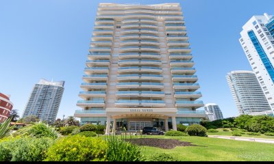 Coral Tower Departamento Esquinero