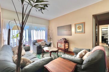 En Venta Apto 2 Dormitorios en Buceo, reformado, a 200m de la rambla