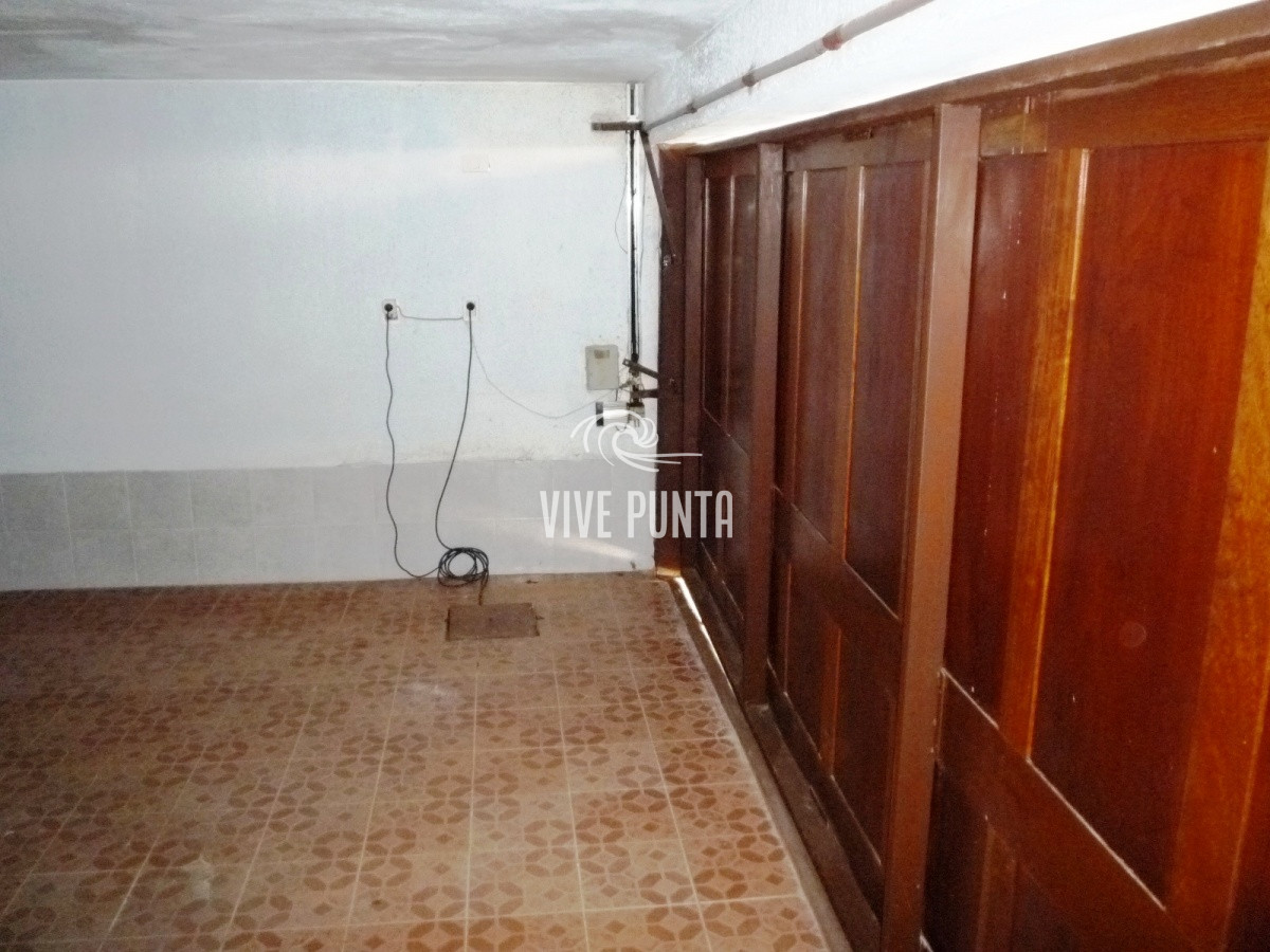 Casa ID.852 - Zona paradas en inmejorable entorno.