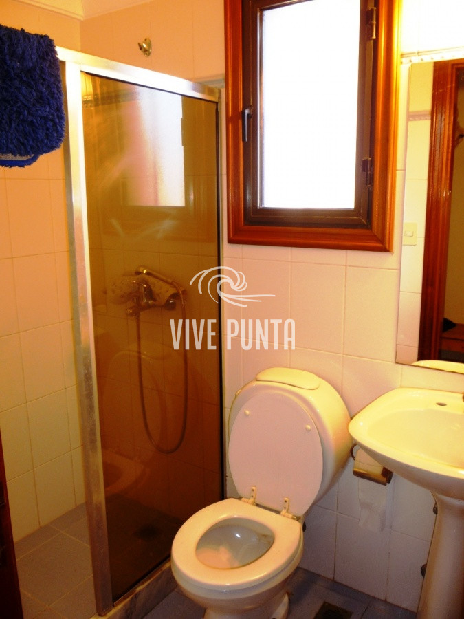 Casa ID.852 - Zona paradas en inmejorable entorno.