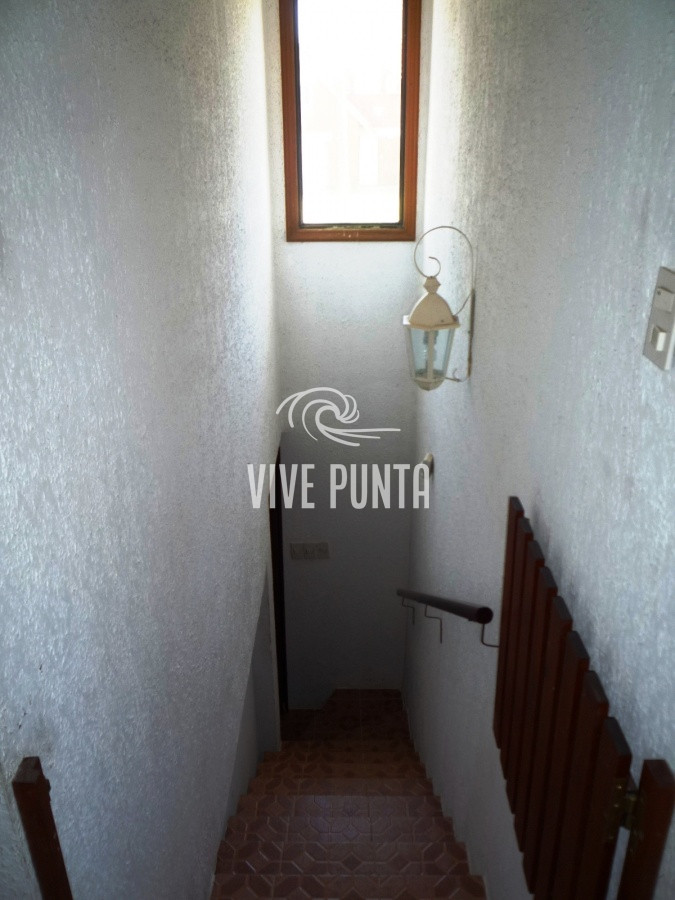 Casa ID.852 - Zona paradas en inmejorable entorno.