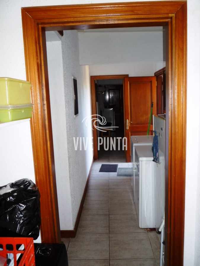 Casa ID.852 - Zona paradas en inmejorable entorno.