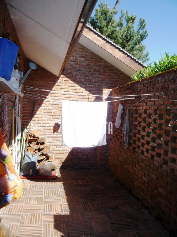 Casa ID.852 - Zona paradas en inmejorable entorno.