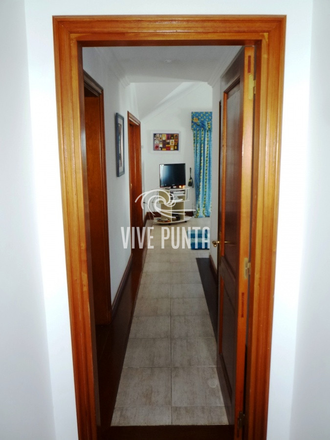 Casa ID.852 - Zona paradas en inmejorable entorno.
