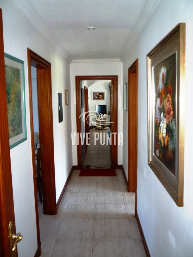 Casa ID.852 - Zona paradas en inmejorable entorno.