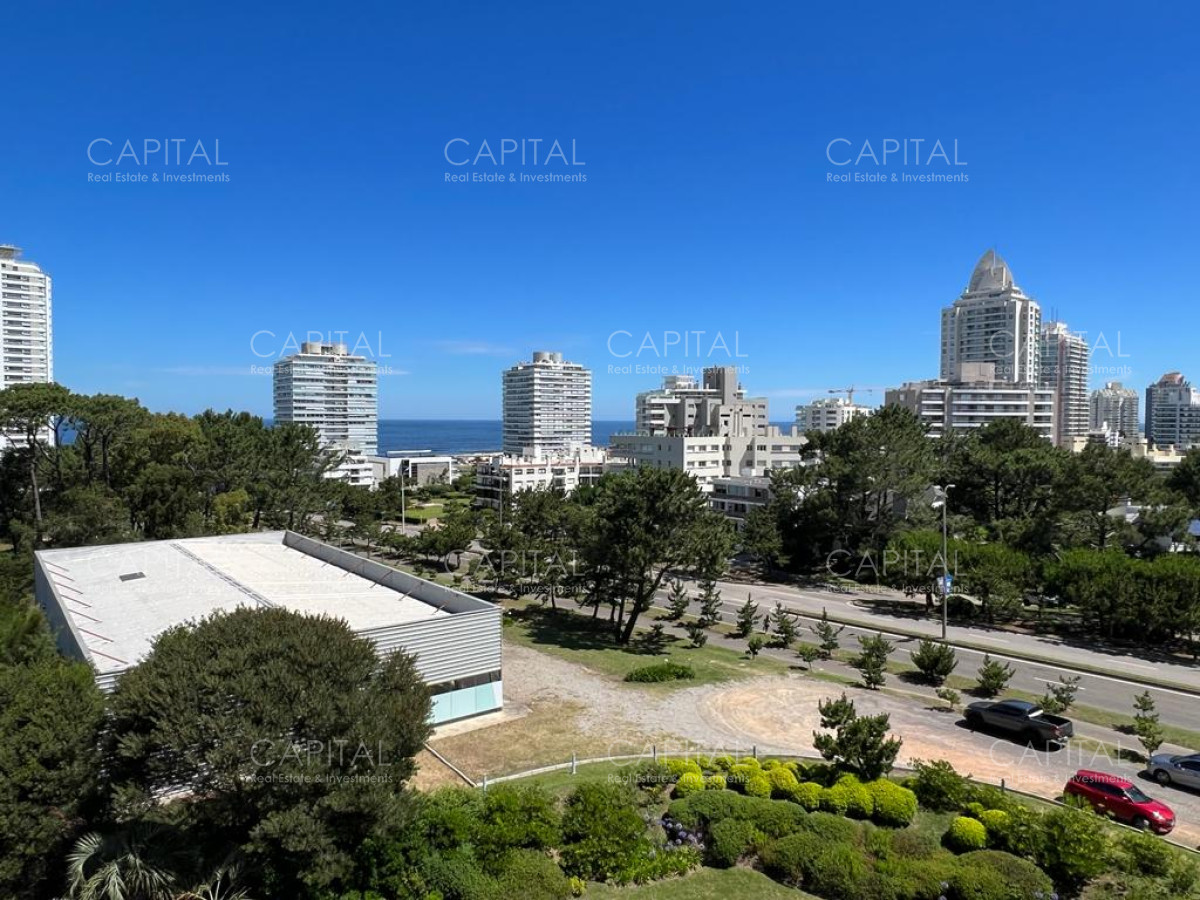 Apartamento ID.33965 - Apartamento de un dormitorio en venta, Torre One Punta del Este.