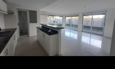 Hermosa planta baja