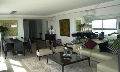 Apartamento en Punta del Este, Brava