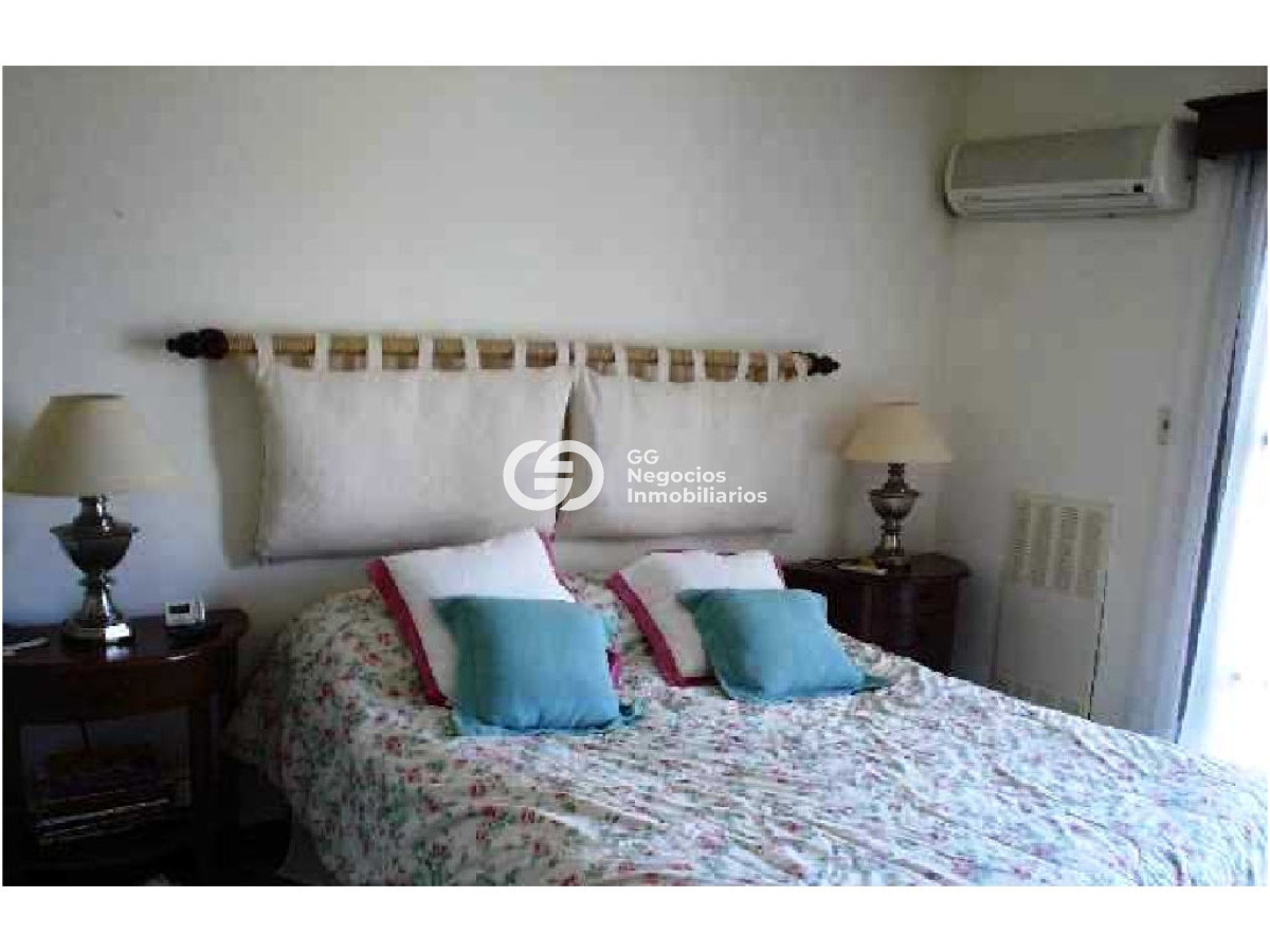 https://ri.com.uy/f/81/1/1200/0/0/0/ca_1600_foto_5.jpg