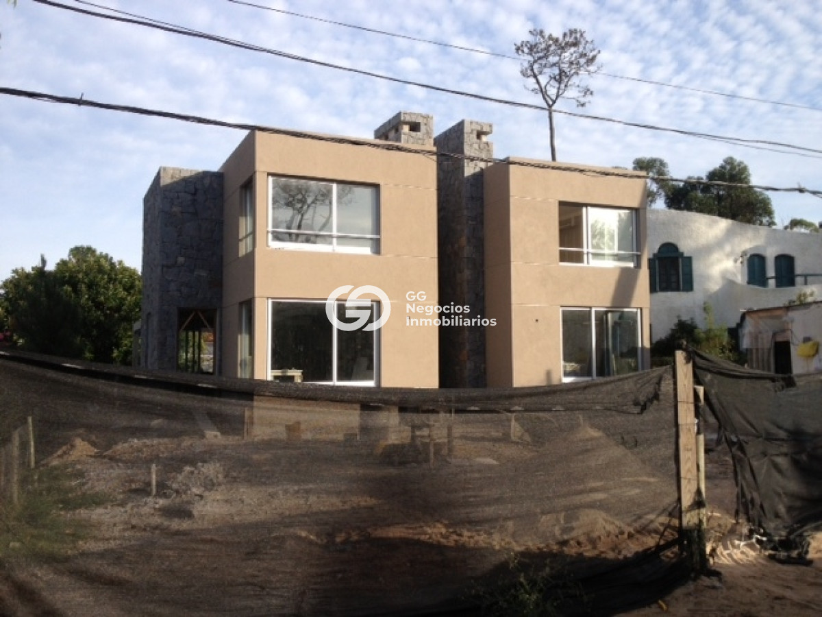 https://ri.com.uy/f/81/1/1200/0/0/0/d05c2dc7315f1c612df06b5638dd52e9.jpg