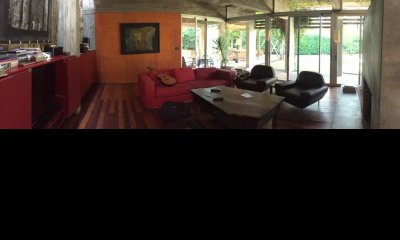 Casa de muy buena construcción en Barrio Privado, muy buena ubicación cerca de los colegios
