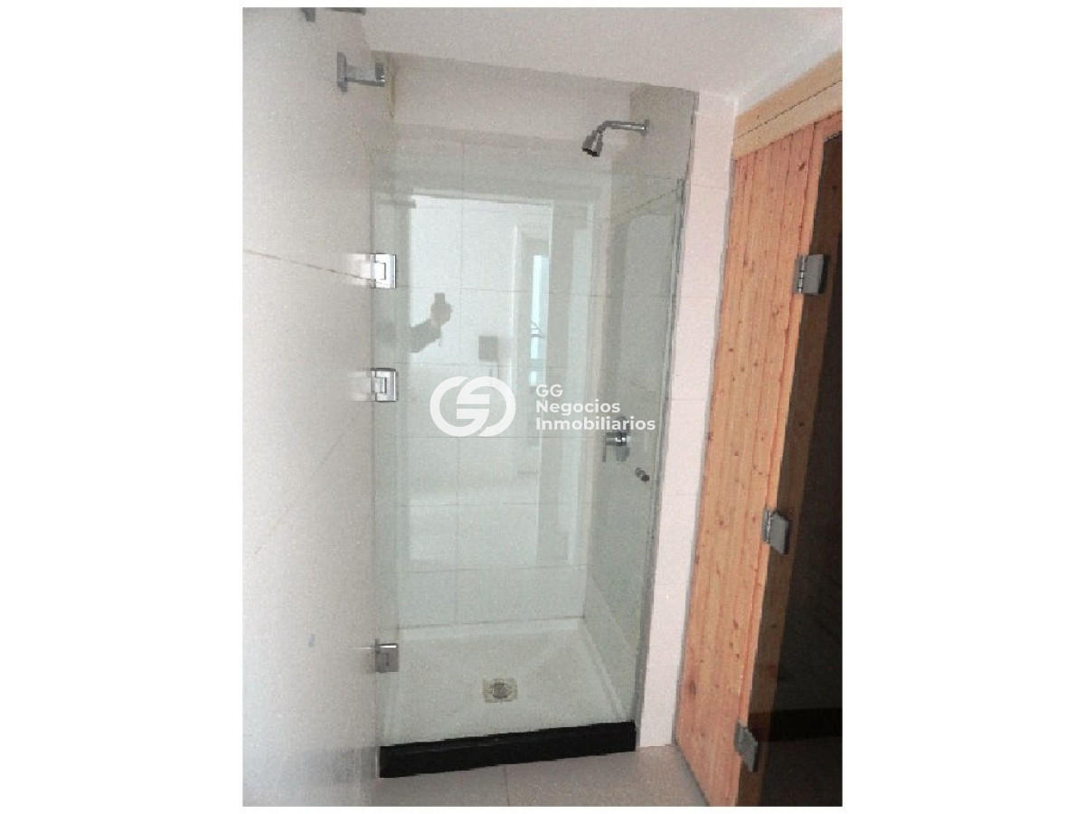 https://ri.com.uy/f/81/6/1200/0/0/0/ed_7307_foto_11.jpg