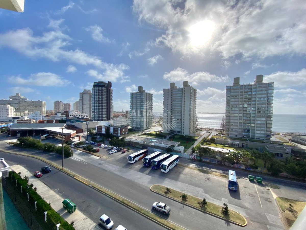 ALQUILER TEMPORARIO DE APARTAMENTO DE 2 DORMITORIOS EN IMPERIALE PUNTA DEL ESTE  - ALF3605A
