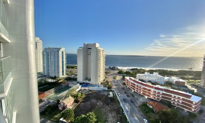 APARTAMENTO DE 2 DORMITORIOS EN VENTA EN PUNTA DEL ESTE