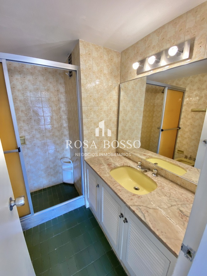 Apartamento ID.8870 - Apartamento, Venta, 3 dormitorio, Punta del Este, Península
