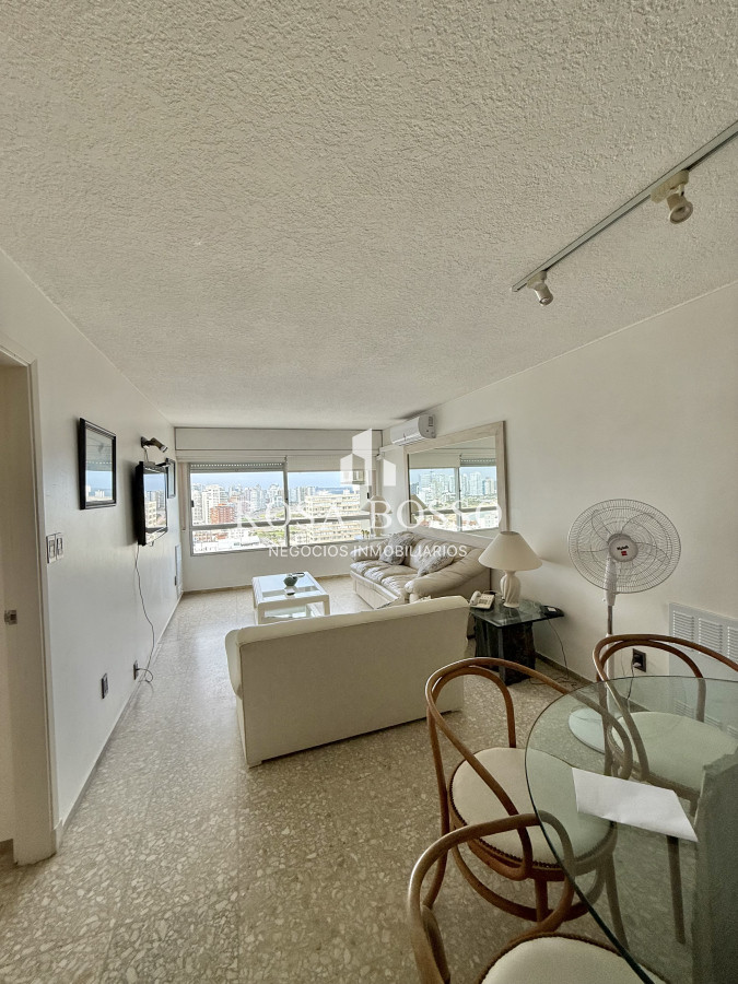Apartamento ID.8869 - Apartamento, Venta, 3 dormitorios, Península, Punta del Este