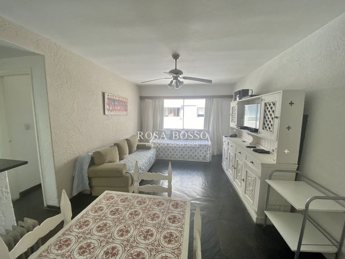 Apartamento ID.9296 - VENTA DE APARTAMENTO DE 1 DORMITORIO EN MANSA PUNTA DEL ESTE 