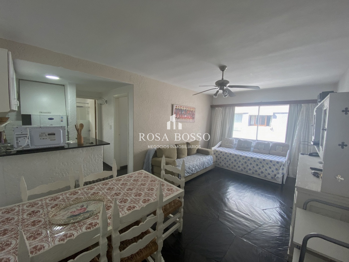 Apartamento ID.9296 - VENTA DE APARTAMENTO DE 1 DORMITORIO EN MANSA PUNTA DEL ESTE 