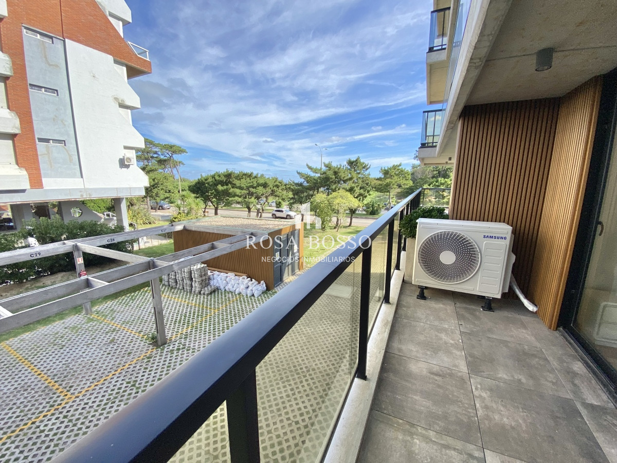 Apartamento ID.9324 - VENTA APARTAMENTO 1 DORMITORIO EDIFICIO MANSA INN BEACH