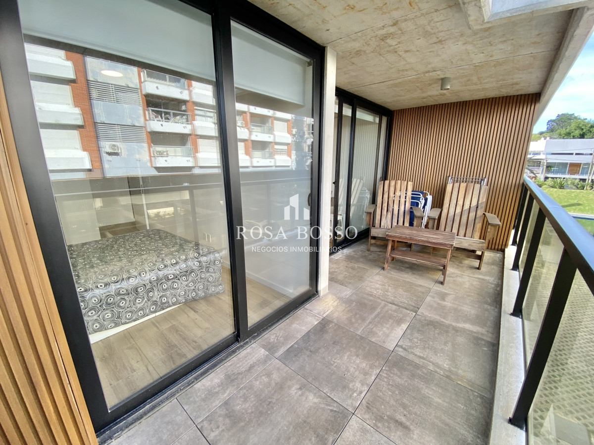Apartamento ID.9324 - VENTA APARTAMENTO 1 DORMITORIO EDIFICIO MANSA INN BEACH