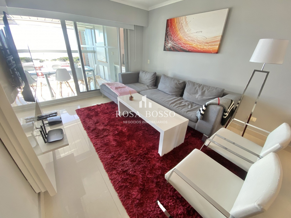 Apartamento ID.9217 - ALQUILER ANUAL-INVERNAL DE APARTAMENTO DE 2 DORMITORIOS EN EDIFICIO MIAMI BOULEVARD