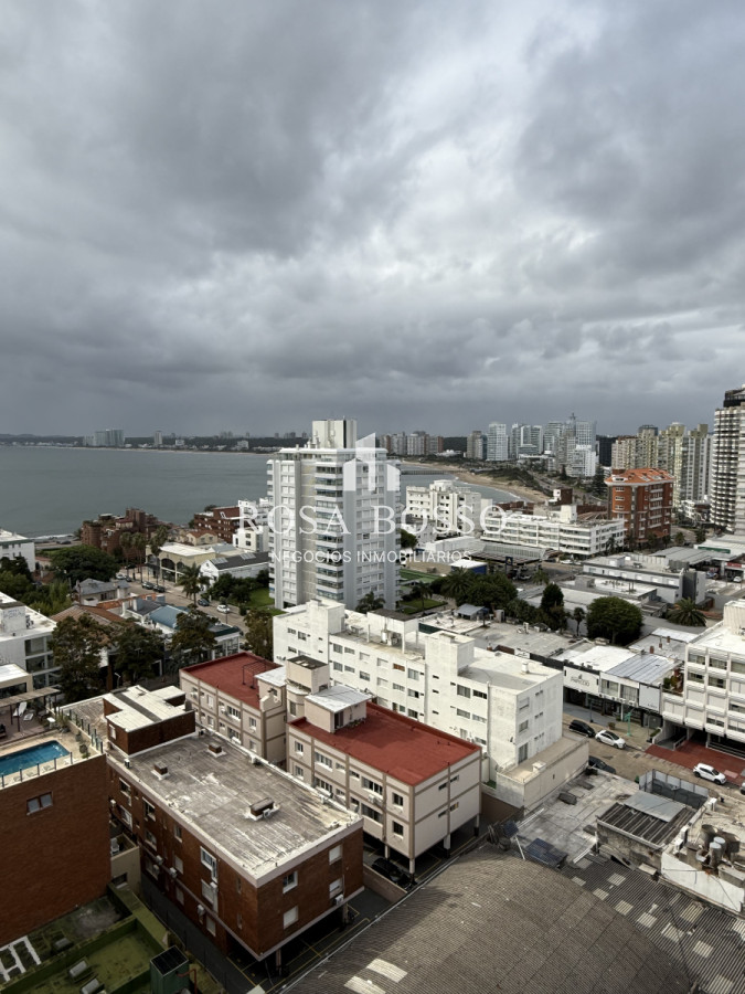Apartamento ID.8869 - Apartamento, Venta, 3 dormitorios, Península, Punta del Este