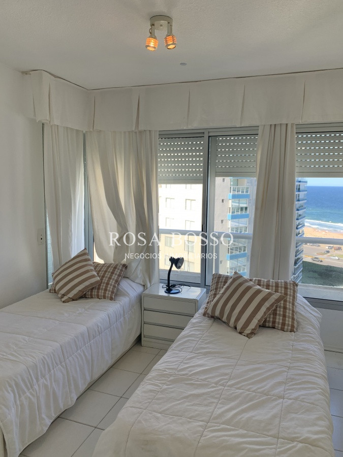 Apartamento ID.8631 - VENTA DE APARTAMENTO DE 2 DORMITORIOS EN BRAVA PUNTA DEL ESTE 