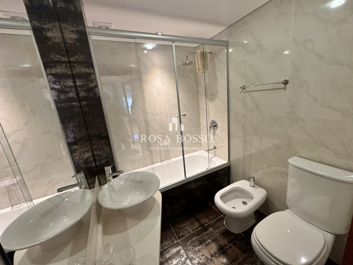 Apartamento ID.9216 - ALQUILER ANUAL APARTAMENTO 2 DORMITORIOS Y 2 BAÑOS MIAMI BOULEVARD