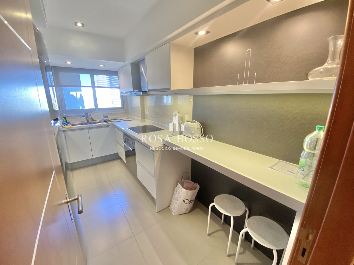 Apartamento ID.9217 - ALQUILER ANUAL-INVERNAL DE APARTAMENTO DE 2 DORMITORIOS EN EDIFICIO MIAMI BOULEVARD