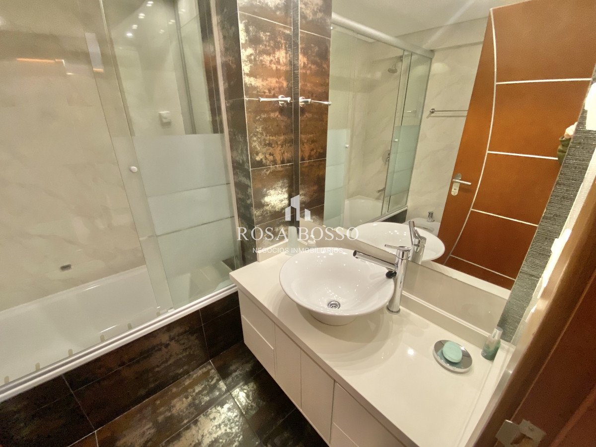 Apartamento ID.9217 - ALQUILER ANUAL-INVERNAL DE APARTAMENTO DE 2 DORMITORIOS EN EDIFICIO MIAMI BOULEVARD