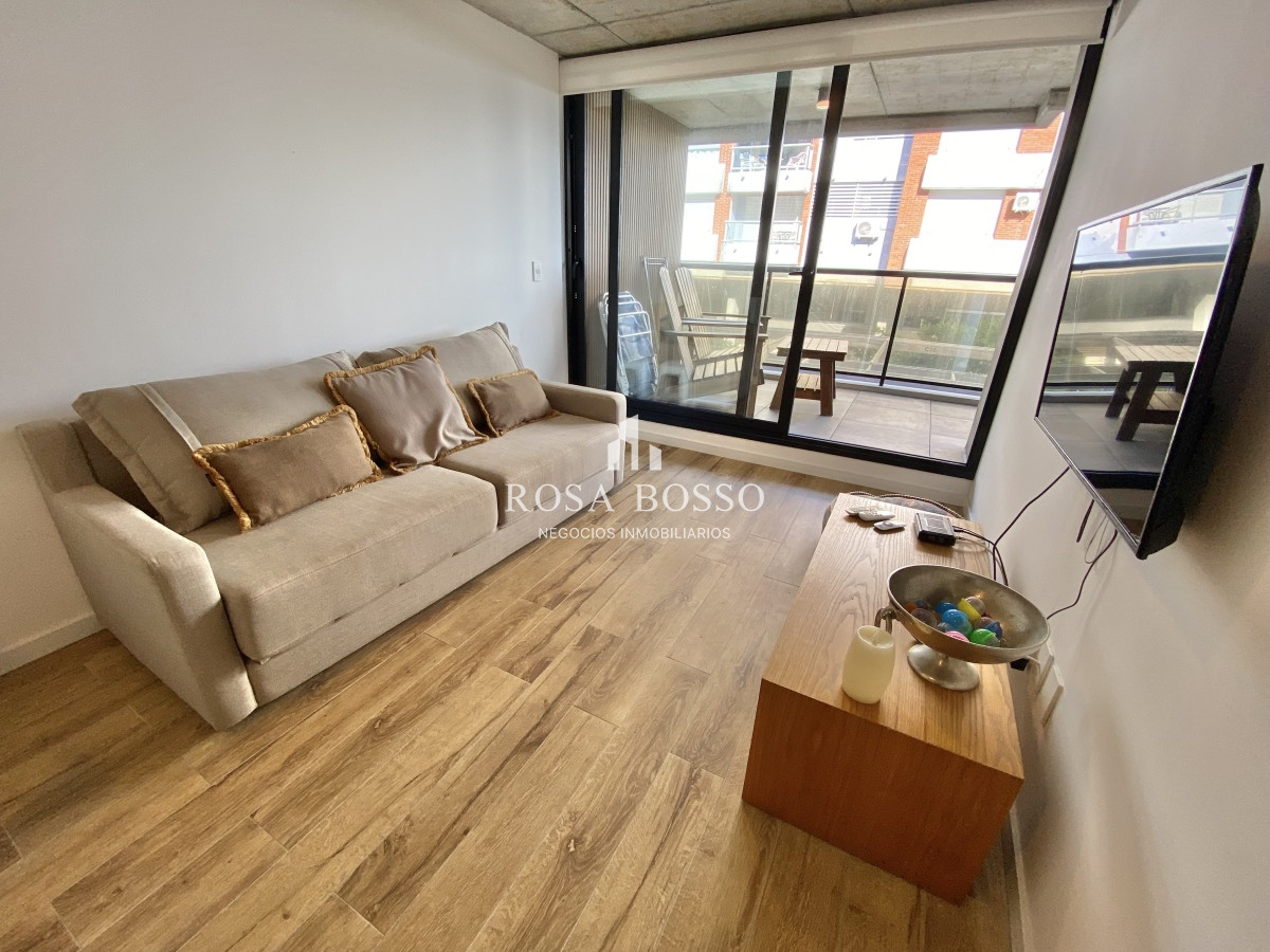 Apartamento ID.9324 - VENTA APARTAMENTO 1 DORMITORIO EDIFICIO MANSA INN BEACH