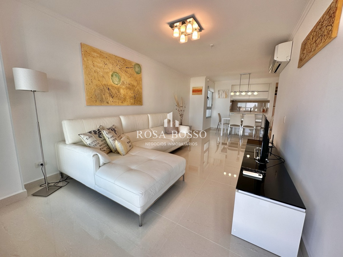 Apartamento ID.9216 - ALQUILER ANUAL APARTAMENTO 2 DORMITORIOS Y 2 BAÑOS MIAMI BOULEVARD