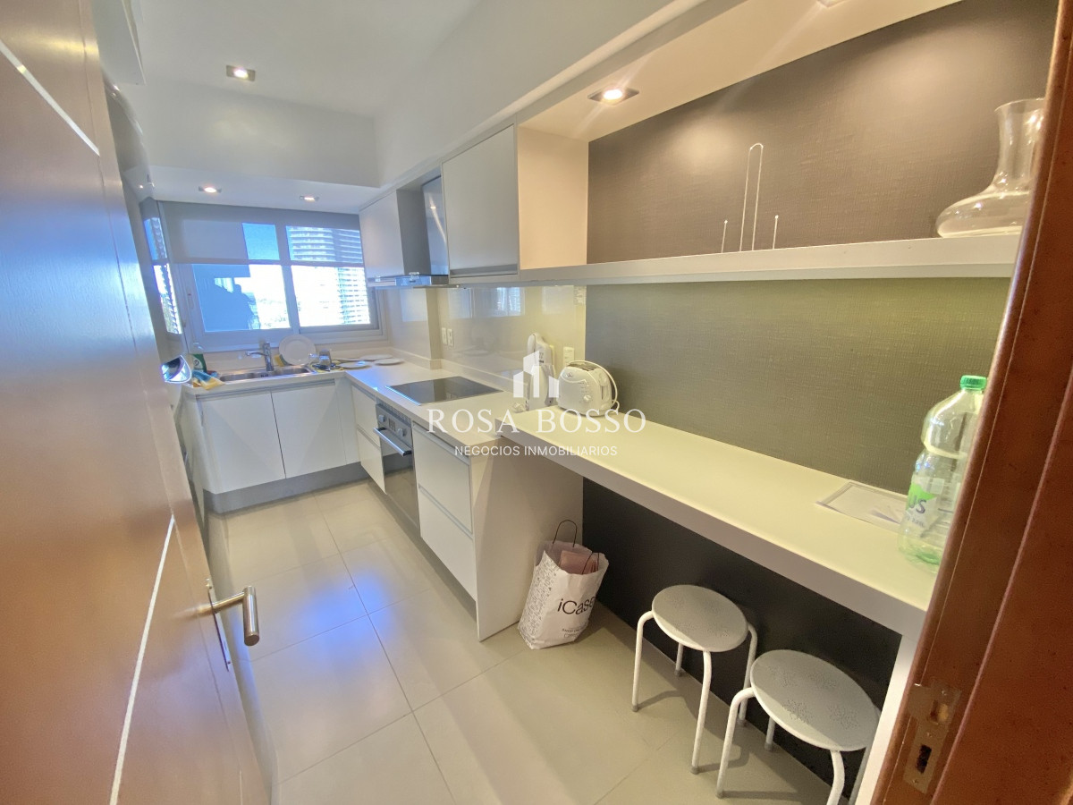 Apartamento ID.9217 - ALQUILER ANUAL-INVERNAL DE APARTAMENTO DE 2 DORMITORIOS EN EDIFICIO MIAMI BOULEVARD