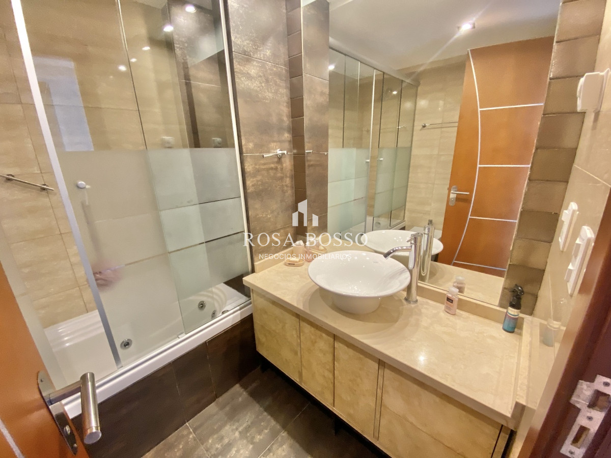 Apartamento ID.9217 - ALQUILER ANUAL-INVERNAL DE APARTAMENTO DE 2 DORMITORIOS EN EDIFICIO MIAMI BOULEVARD