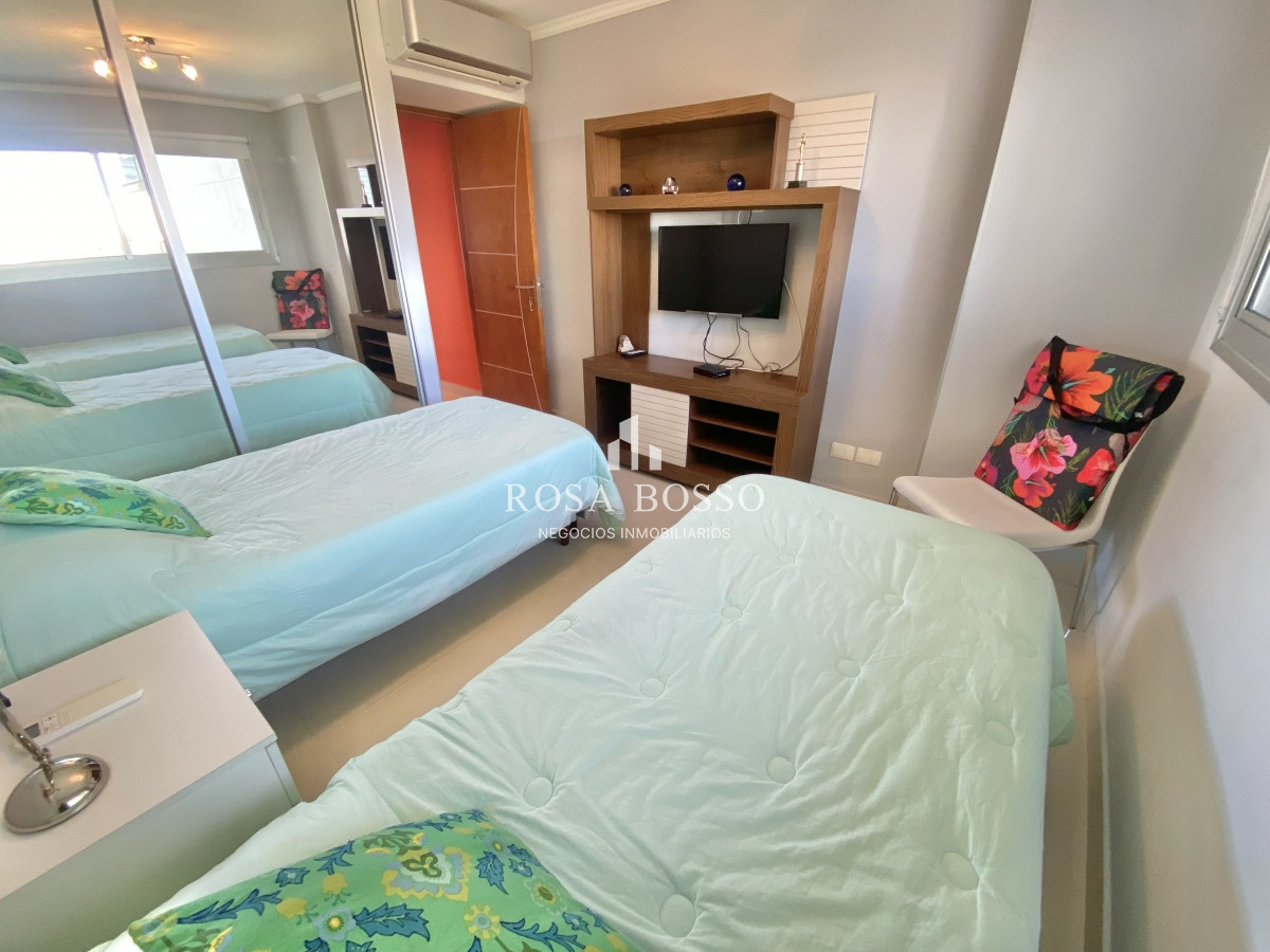 Apartamento ID.9217 - ALQUILER ANUAL-INVERNAL DE APARTAMENTO DE 2 DORMITORIOS EN EDIFICIO MIAMI BOULEVARD