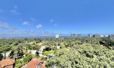 VENTA DE APARTAMENTO DE 1 DORMITORIO EN PISO ALTO CON VISTA AL MAR EN EDIFICIO OCEAN DRIVE COUNTRY