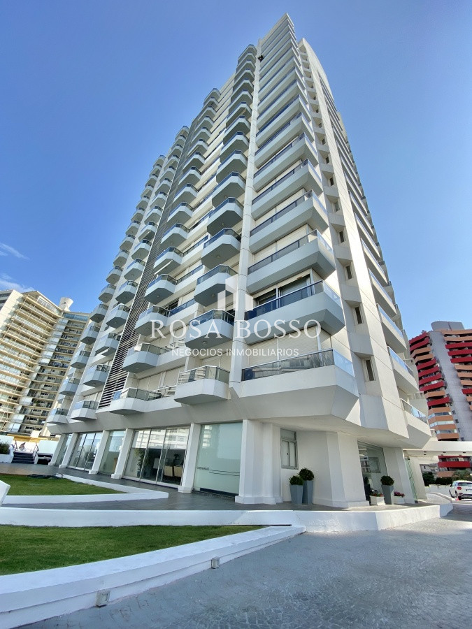 Apartamento ID.8631 - VENTA DE APARTAMENTO DE 2 DORMITORIOS EN BRAVA PUNTA DEL ESTE 