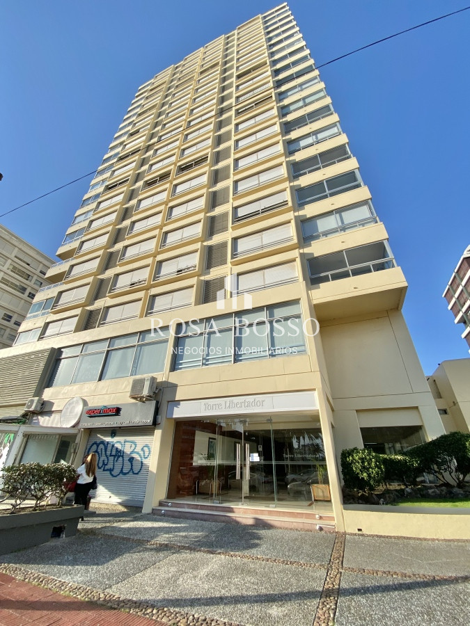 Apartamento ID.5924 - Peninsula en frente a la plaza de los artesanos 