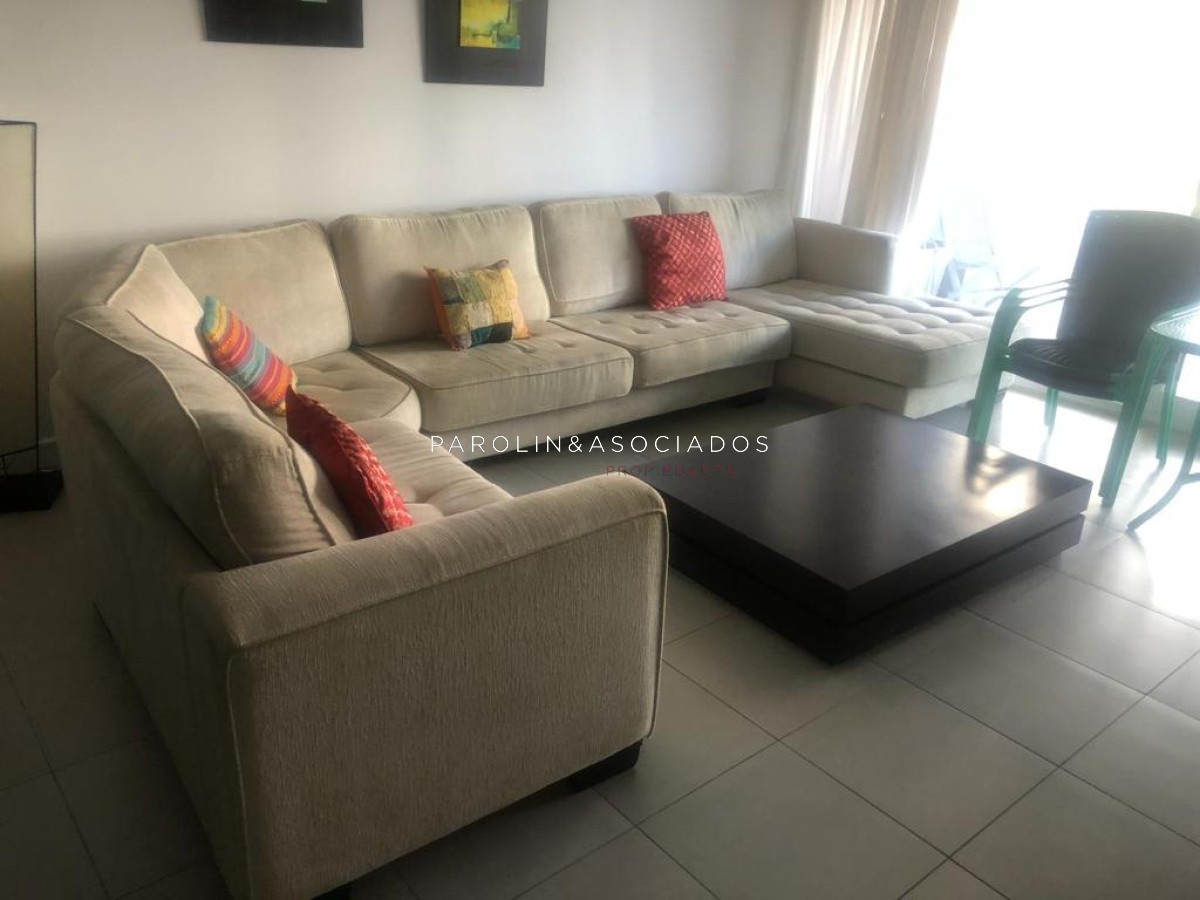 Apartamento amplio en venta en torre Manhattan, Punta del Este. - GoPunta - Portal Inmobiliario de Punta del Este - Maldonado